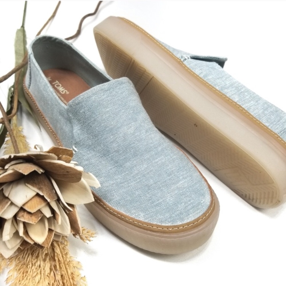 Tom’s Blue Canvas Translucent Sole Loafer